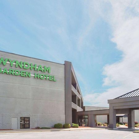 Wyndham Garden Conference Center Champaign - Urbana Hotel Екстериор снимка