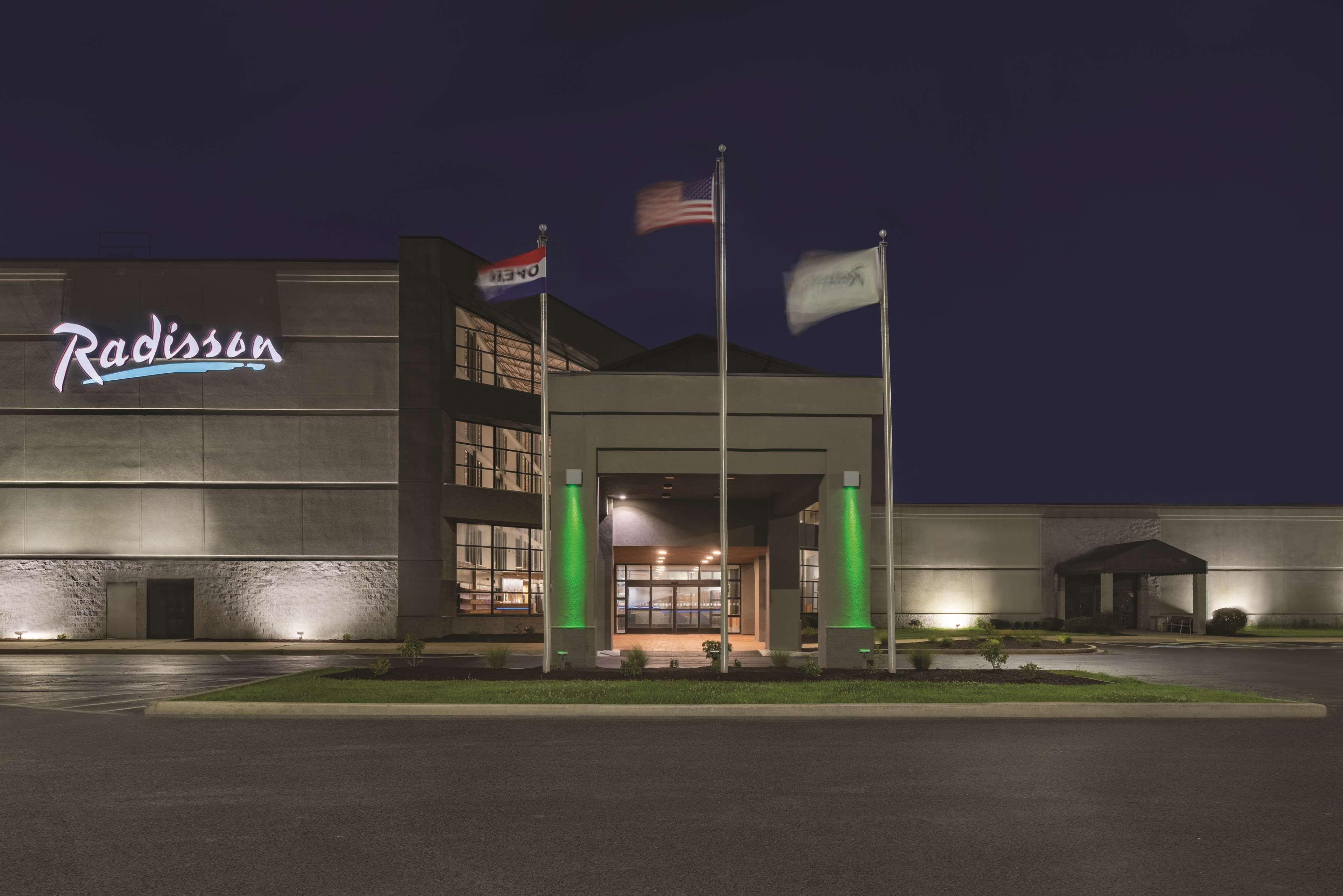 Wyndham Garden Conference Center Champaign - Urbana Hotel Екстериор снимка